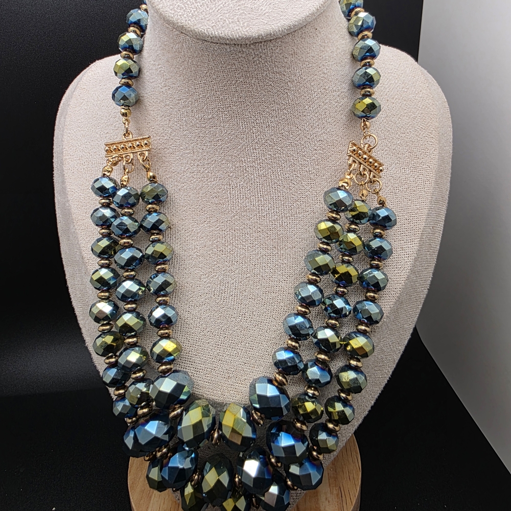 Elegant Multicolor Beaded Necklace (1328)